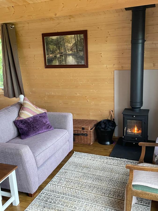Cosy Cabin In Annie'S Meadow West Meon Bagian luar foto
